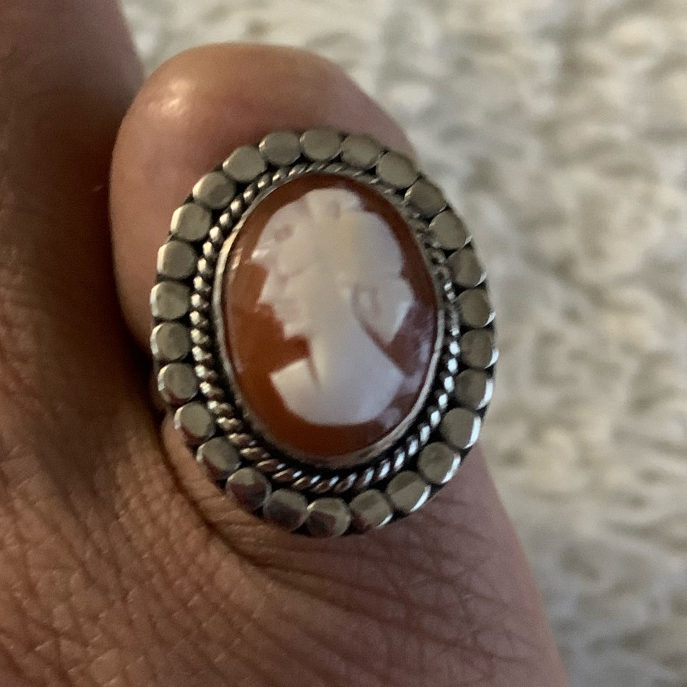 Cameo ring in sterling silver size 5